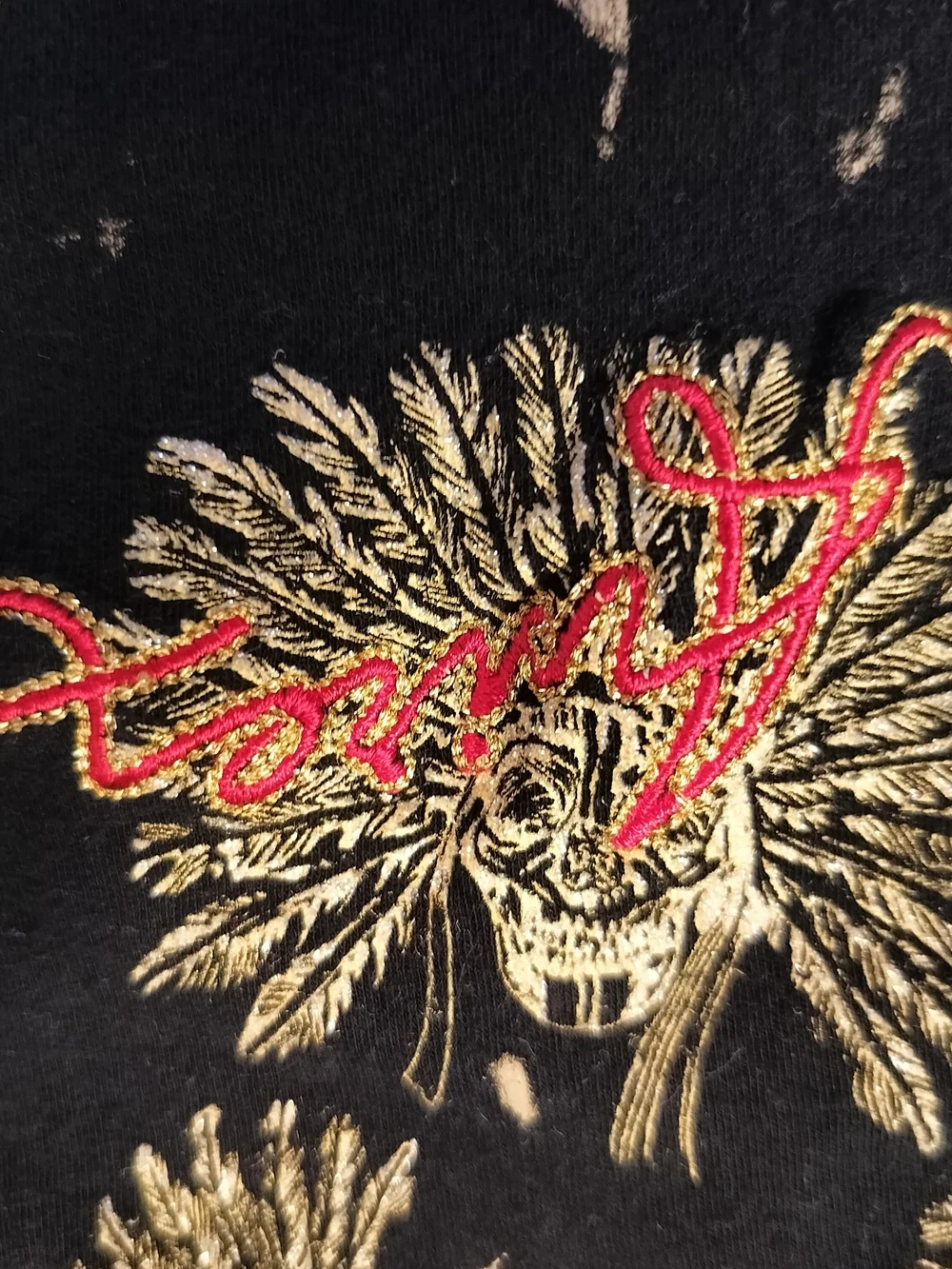 Avirex T shirt with gold shaman design size L